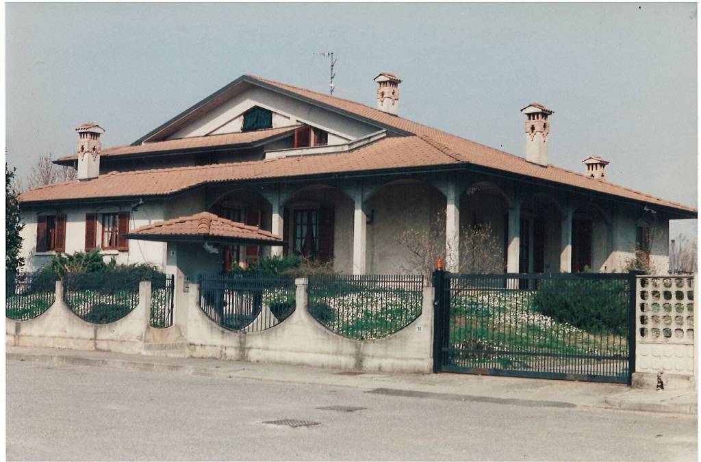 Villa in in vendita da privato a Brignano Gera d'Adda via 1 Maggio, 18