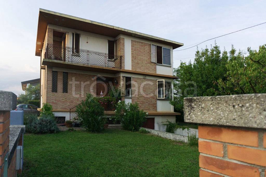 Villa in in vendita da privato a Castelfranco Veneto via Giovanni Caboto, 27