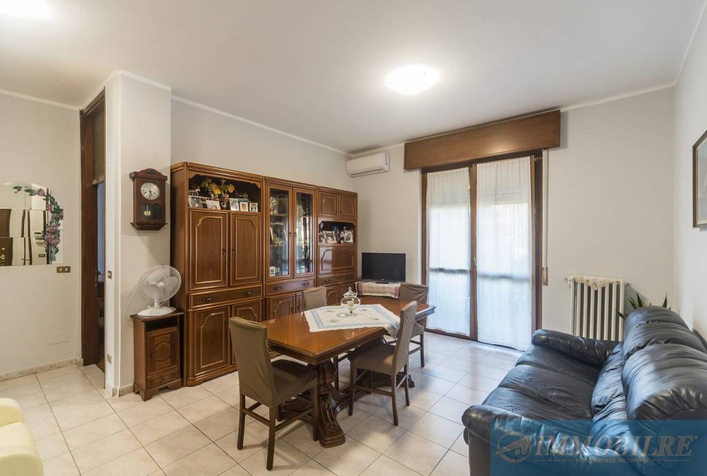 Appartamento in vendita ad Arluno via Filippo Turati