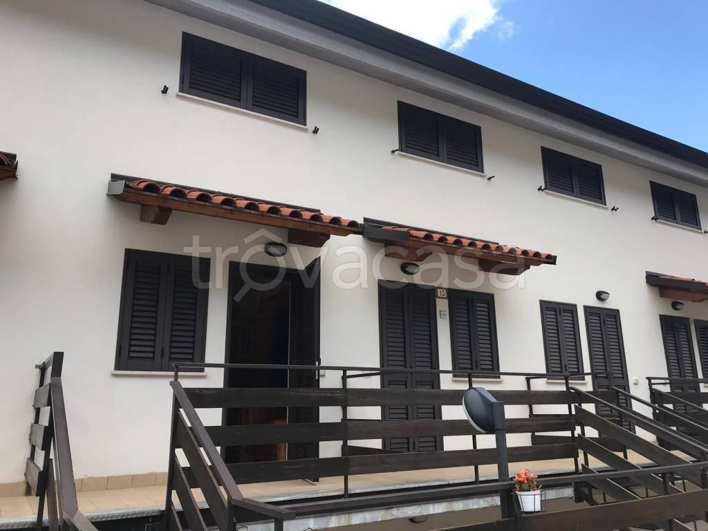 Villa a Schiera in in vendita da privato a Lucoli prato Lonaro 2