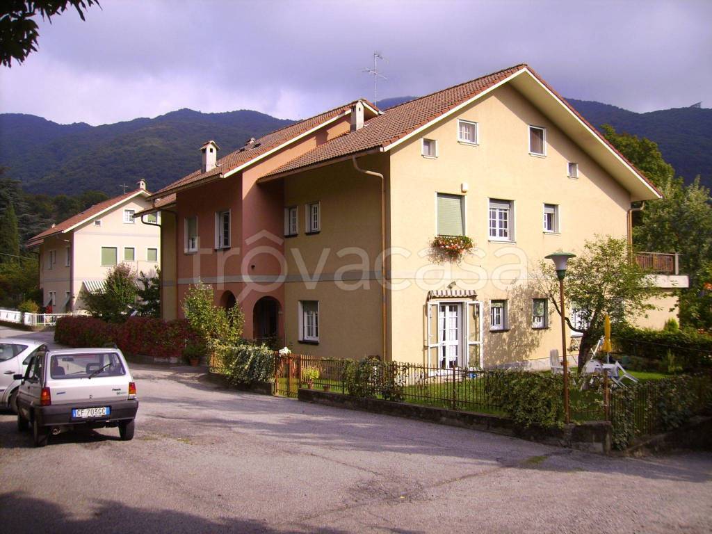 Appartamento in in vendita da privato a Savignone via Carlo Caprile, 6