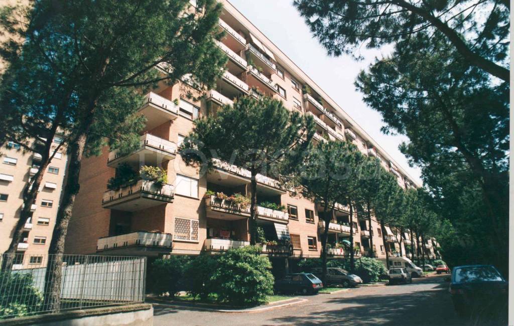 Appartamento in vendita a Roma via Stefano Oberto,59