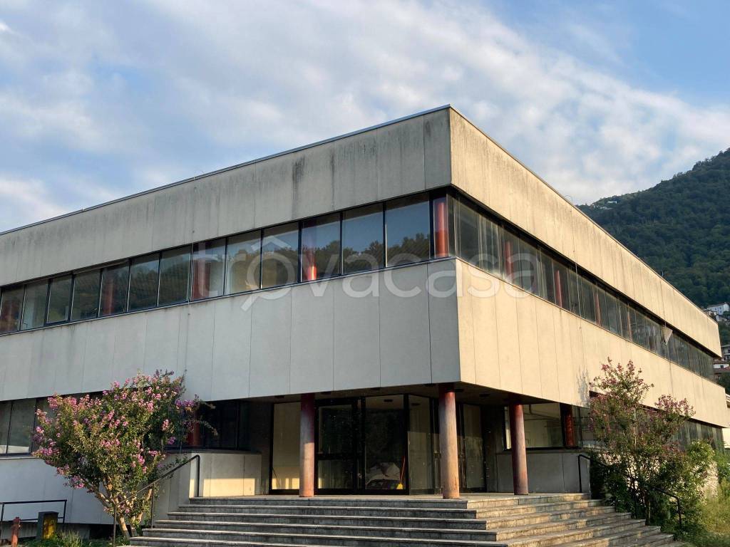 Ufficio in in vendita da privato a Maslianico via Burgo, 47