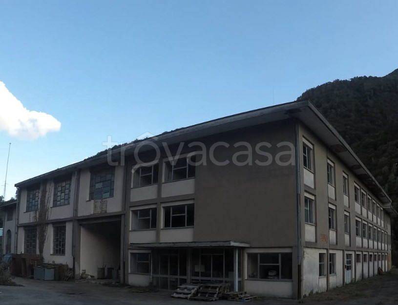 Capannone Industriale in in vendita da privato a Varallo sp299