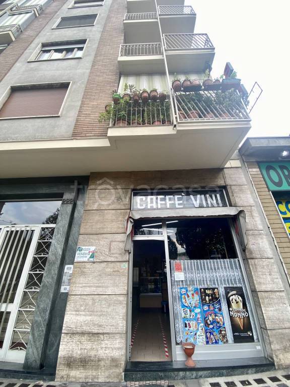 Bar in vendita a Torino corso Vercelli, 222