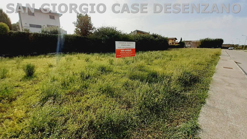 Terreno Residenziale in vendita a Desenzano del Garda via Carlo Bossoli