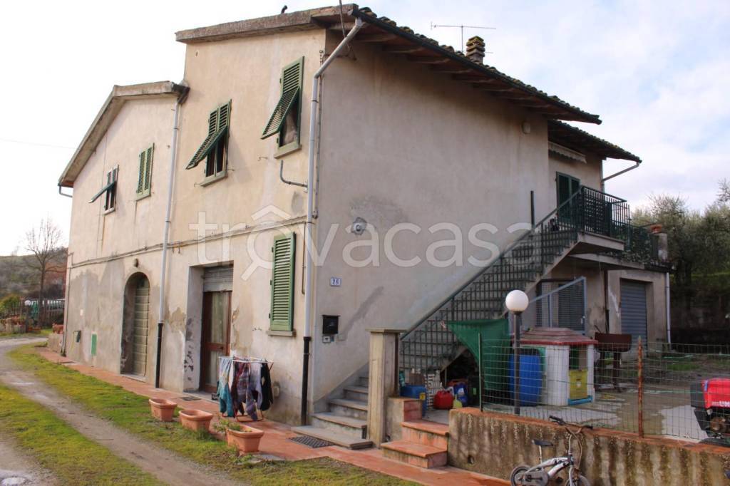 Casa Indipendente in vendita a Castelfiorentino via Martiri Fosse Ardeatine,