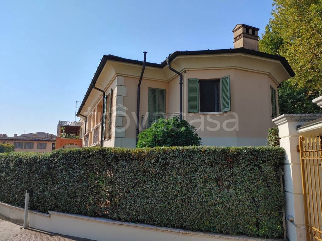 Villa a Schiera in vendita a Crema viale Santa Maria della Croce, 10