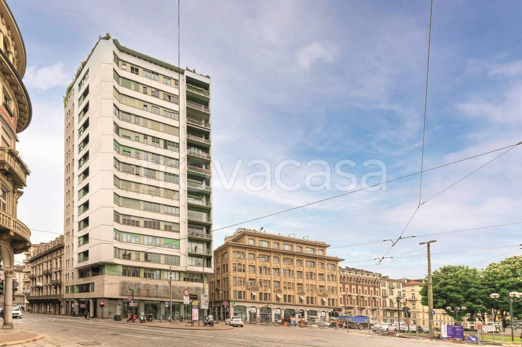 Ufficio in vendita a Torino via Pietro Micca, 21