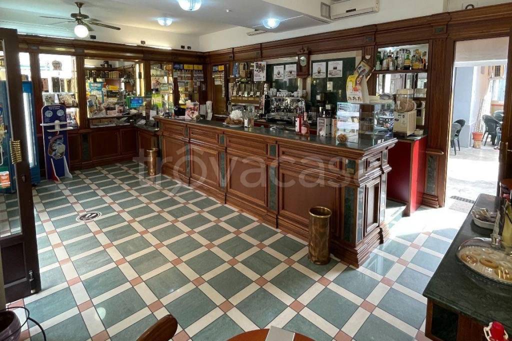 Bar in in vendita da privato a Varedo via Umberto I, 41