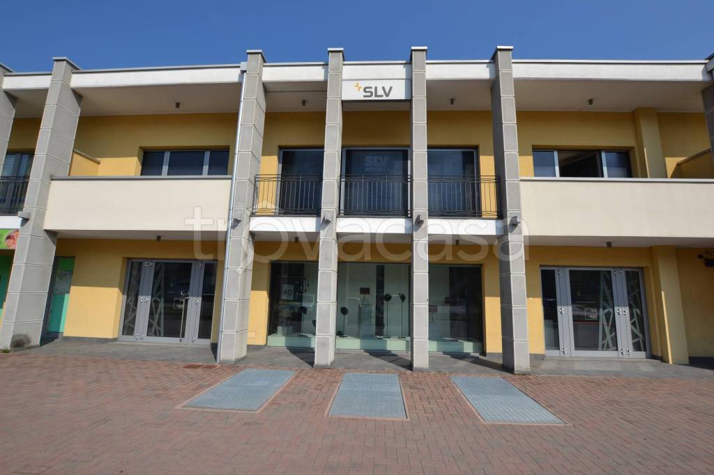 Ufficio in vendita a Sirtori via Lecco, 18