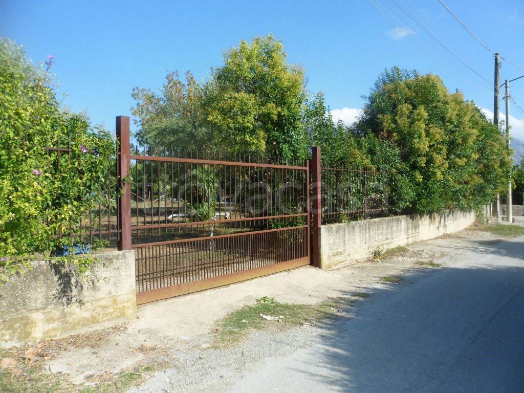 Terreno Residenziale in vendita a Paolisi via Fievo