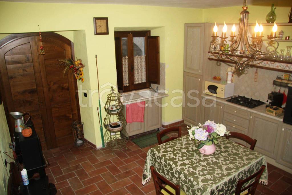 Casa Indipendente in vendita a Spoleto strada Statale Spoletina