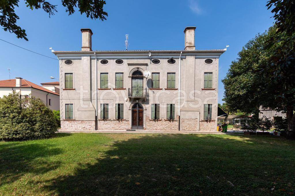 Villa in in vendita da privato a Castelguglielmo via Roma, 80