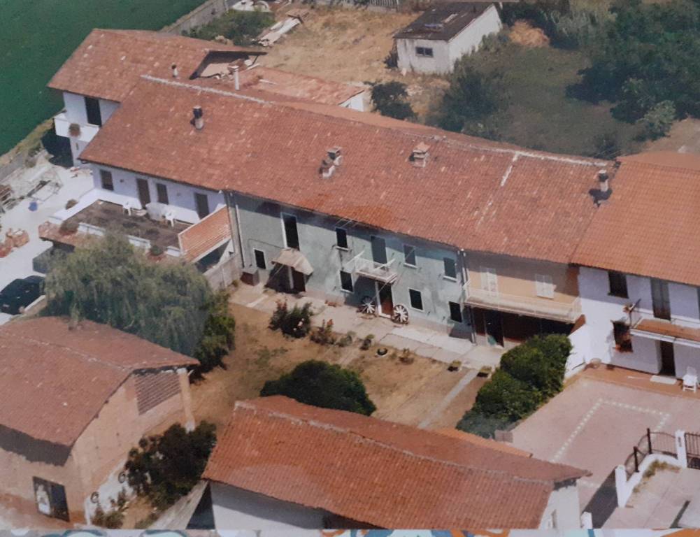 Casale in in vendita da privato a Castello di Annone frazione Poggio Gerba, 5