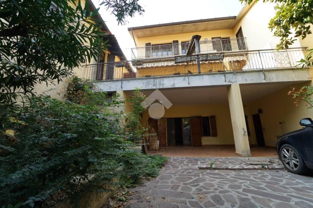 Casa Indipendente in vendita a Provaglio d'Iseo via Cavour, 3