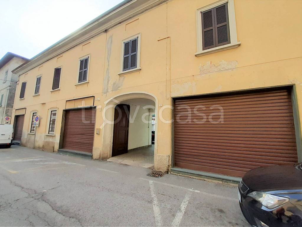 Casa Indipendente in vendita a Malnate via Giacomo Matteotti, 34