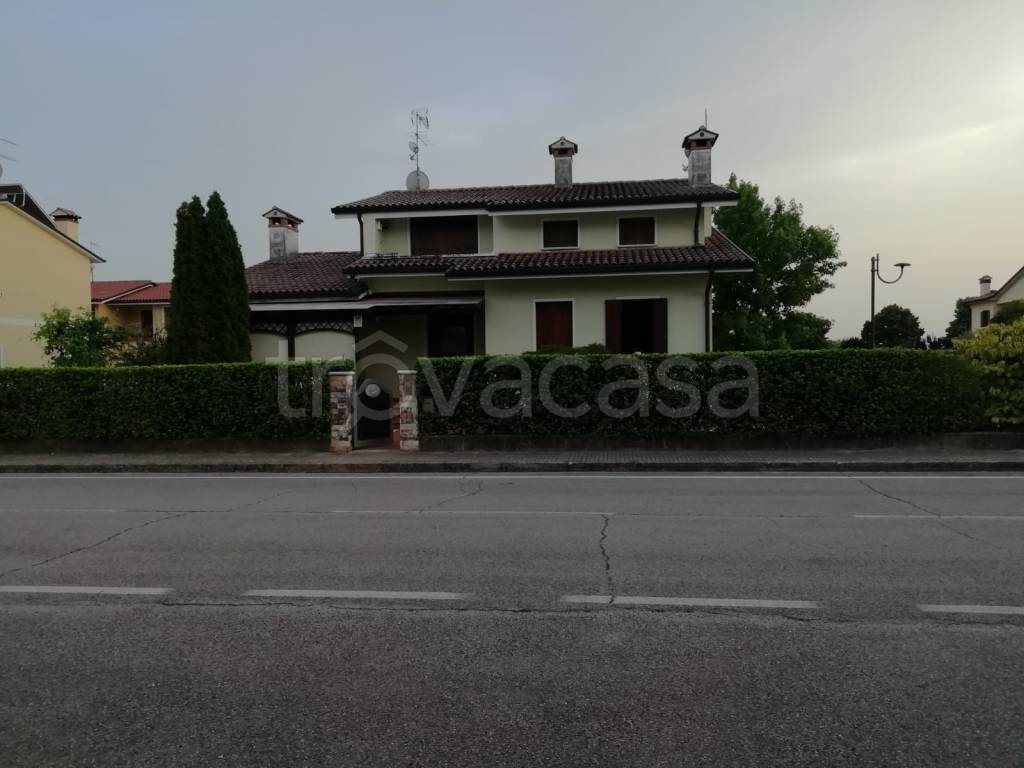 Villa in in vendita da privato a Vidor via Tintoretto, 1