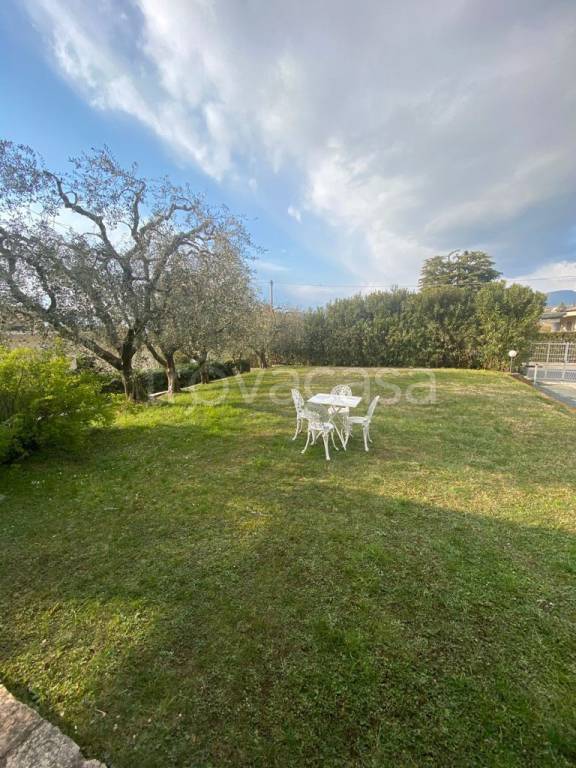Villa Bifamiliare in in affitto da privato a Bardolino via Campagnola, 29