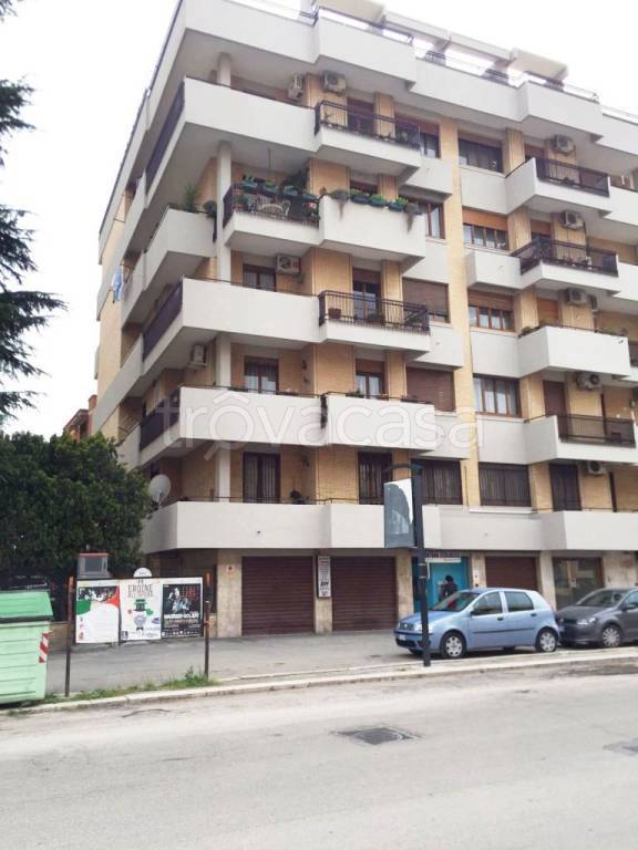 Garage in vendita a Foggia viale Ofanto, 156