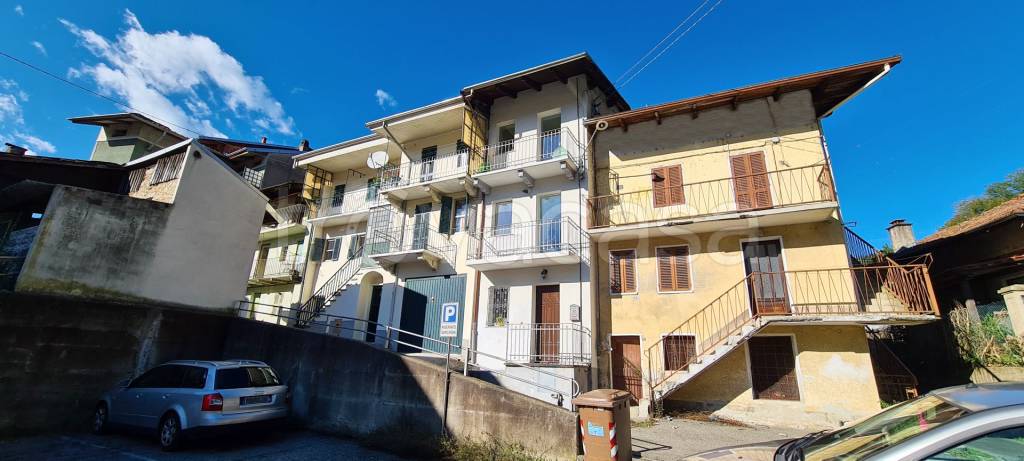Casa Indipendente in vendita a Valdilana frazione Falcero