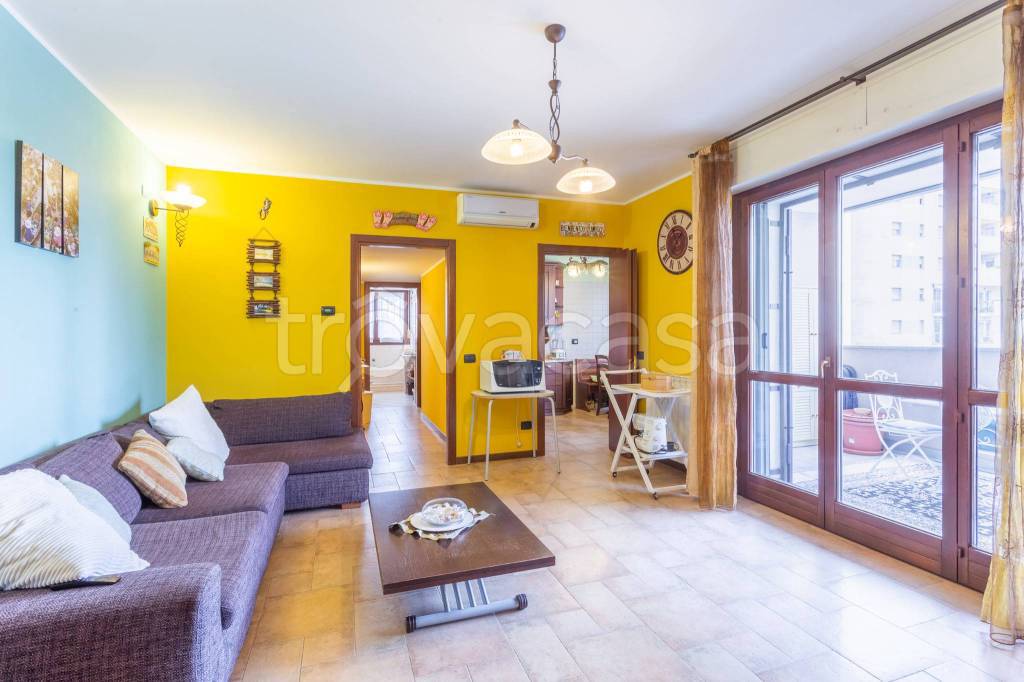Appartamento in vendita a Milano via Don Francesco Beniamino della Torre