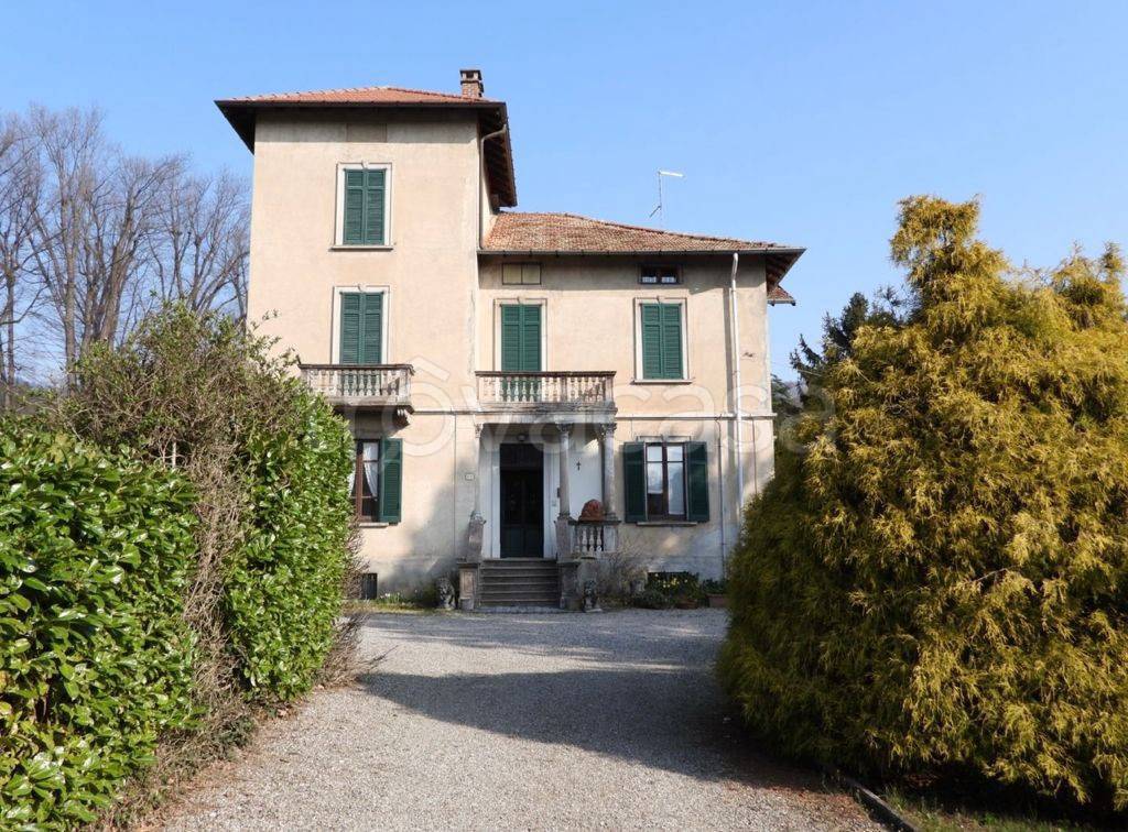 Villa Bifamiliare in in vendita da privato a Casciago via Giuseppe Pozzi, 17
