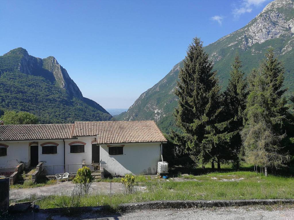 Terreno Residenziale in vendita a Gargnano via Valvestino