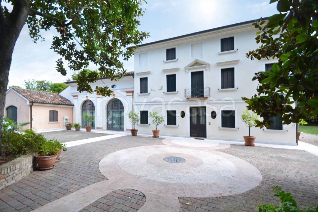 Villa in vendita a Roncade via Paolo Veronese, 31