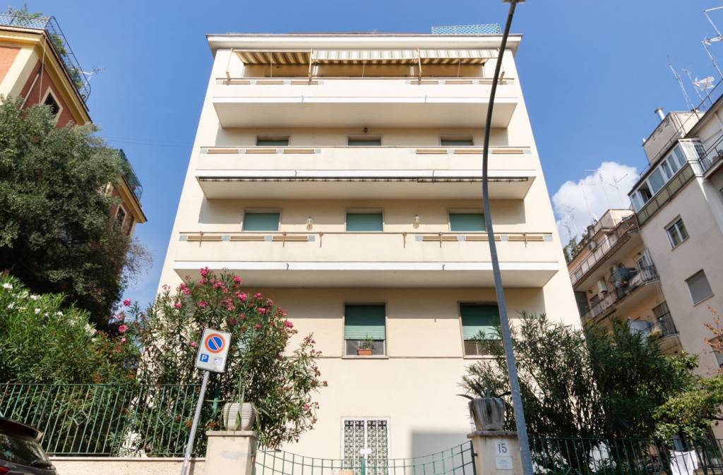 Appartamento in vendita a Roma via Ignazio Ciampi, 15