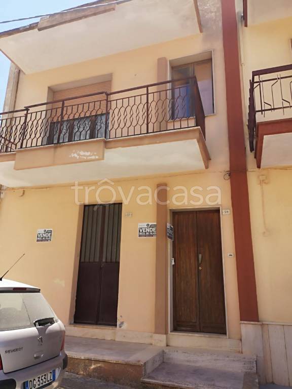 Appartamento in in vendita da privato a Casarano via Amatore Sciesa