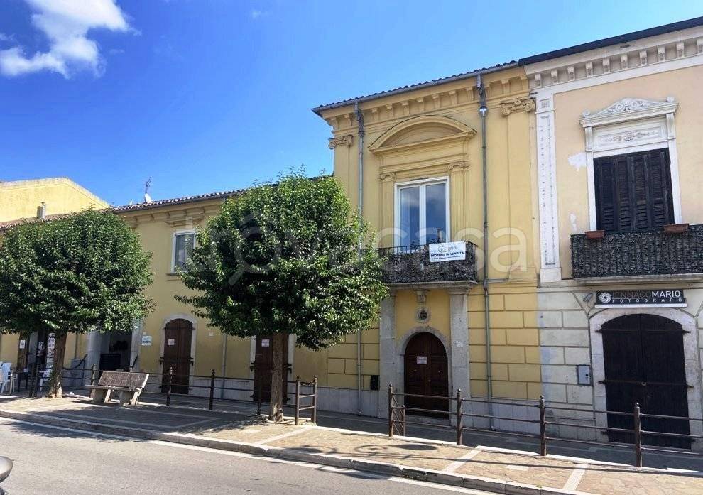 Appartamento in vendita a Pratola Serra corso Vittorio Emanuele