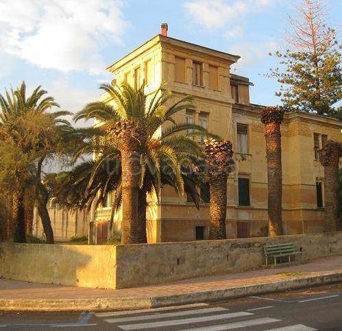 Villa in vendita a Scalea corso Mediterraneo 44
