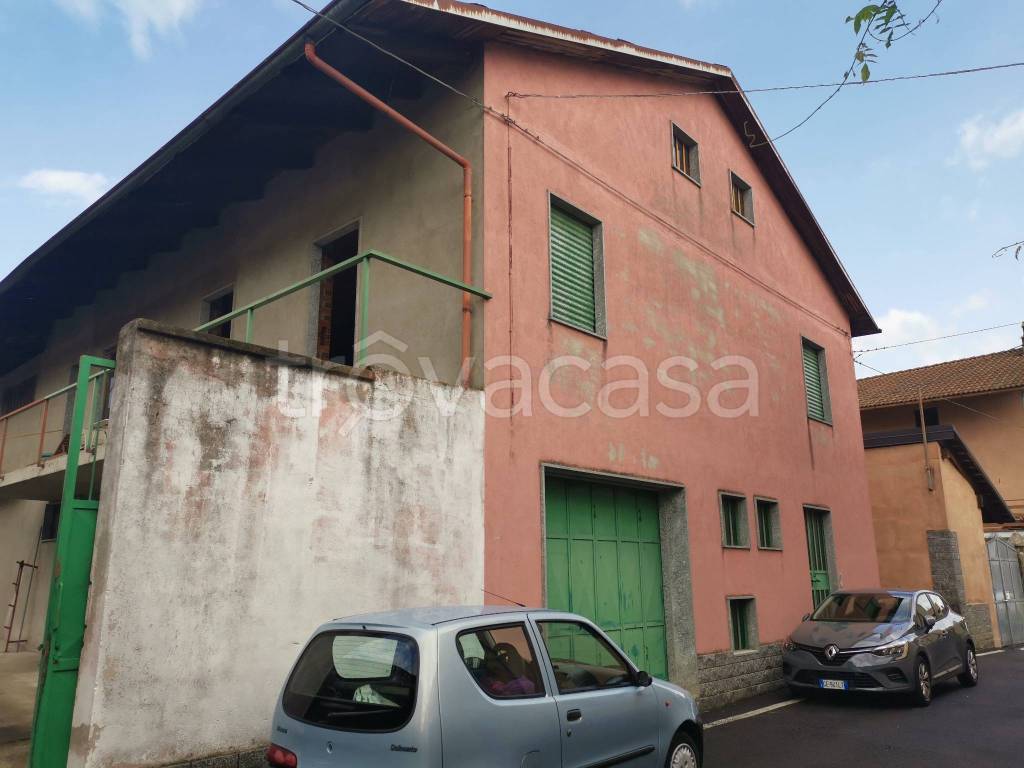 Casa Indipendente in vendita a Foglizzo via Regina Margherita, 5