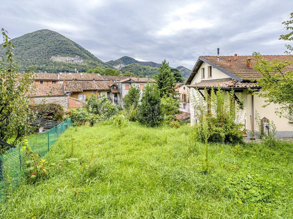 Villa Bifamiliare in vendita ad Albino via Carotti, 4