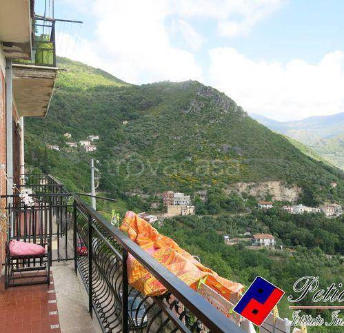 Appartamento in vendita a Monte San Biagio via Vernone