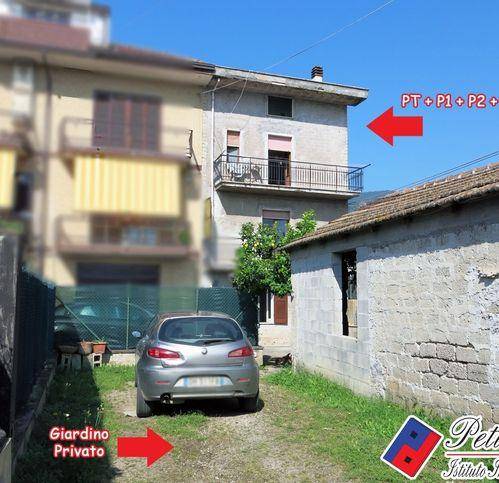 Villa in vendita a Monte San Biagio via Della Ferrovia 1