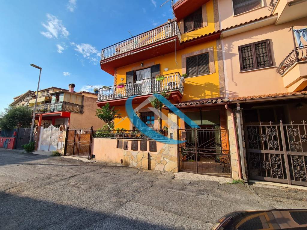 Appartamento in vendita a Guidonia Montecelio via Federico Confalonieri, 24