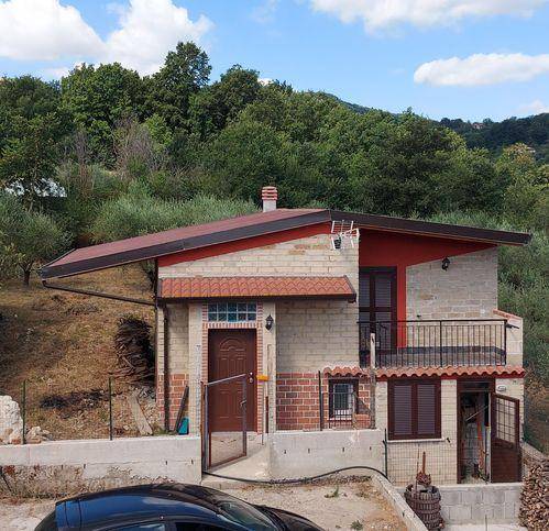 Villa in vendita a Limatola via Puopolo