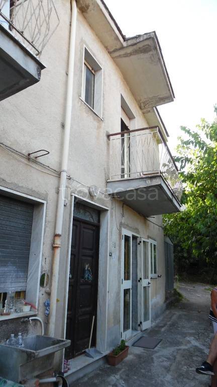 Casa Indipendente in vendita a Lioni via Sant'Antonio