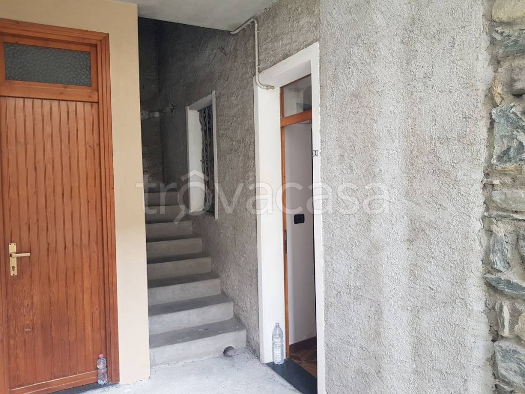 Appartamento in vendita a Lanzada via San Giovanni
