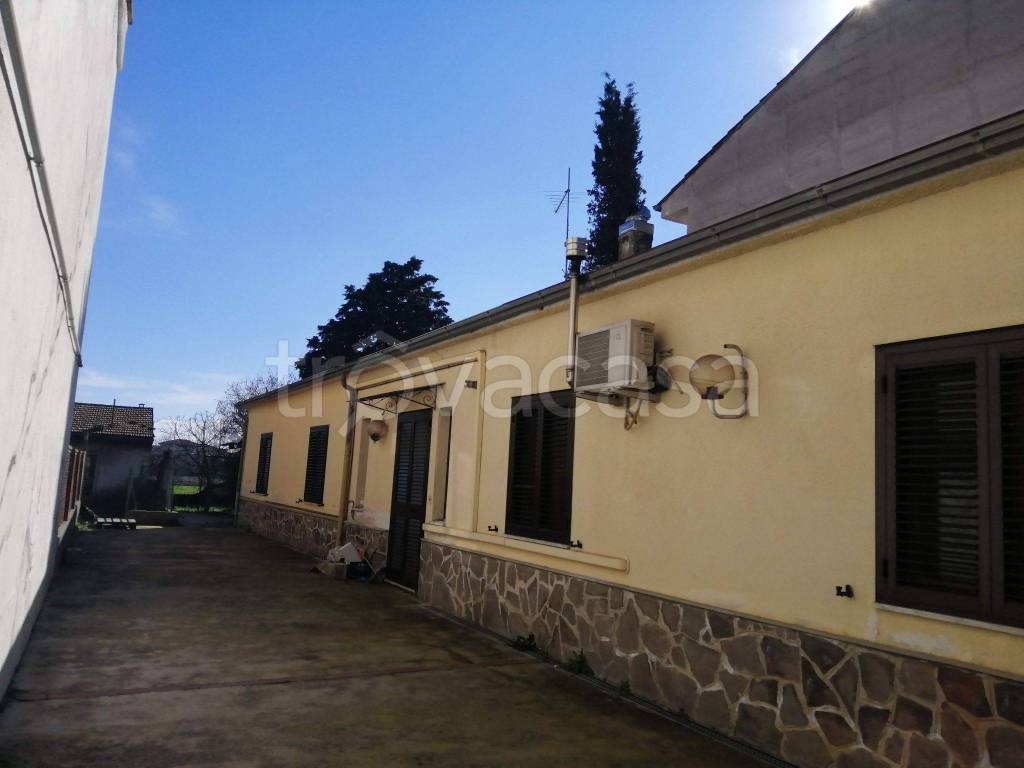 Villa in in vendita da privato a Sant'Arsenio via Guglielmo Marconi, 114