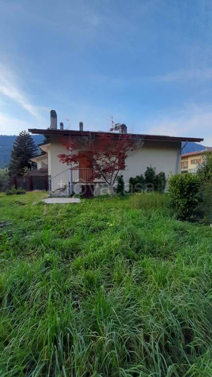 Villa a Schiera in vendita a Ballabio via Aldo Moro