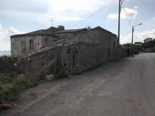 Casa indipendente in in vendita da privato a san cataldo via cristoforo colombo, 3