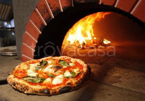Pizzeria in vendita a Tortona