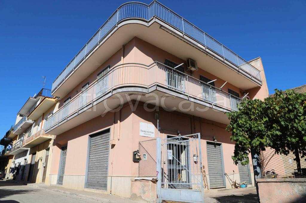 Casa Indipendente in vendita a Maddaloni via Cucciarella, 15