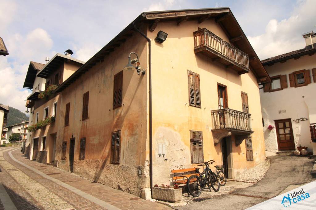Appartamento in vendita a Primiero San Martino di Castrozza via San Marco, 3