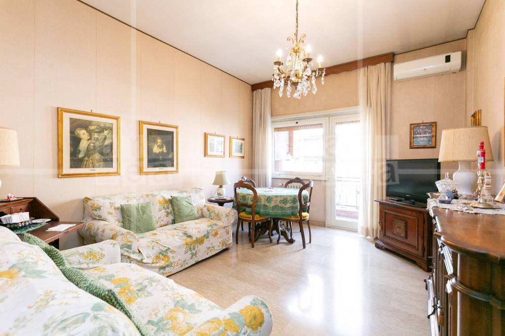 Appartamento in vendita a Roma via Quirino Majorana, 154