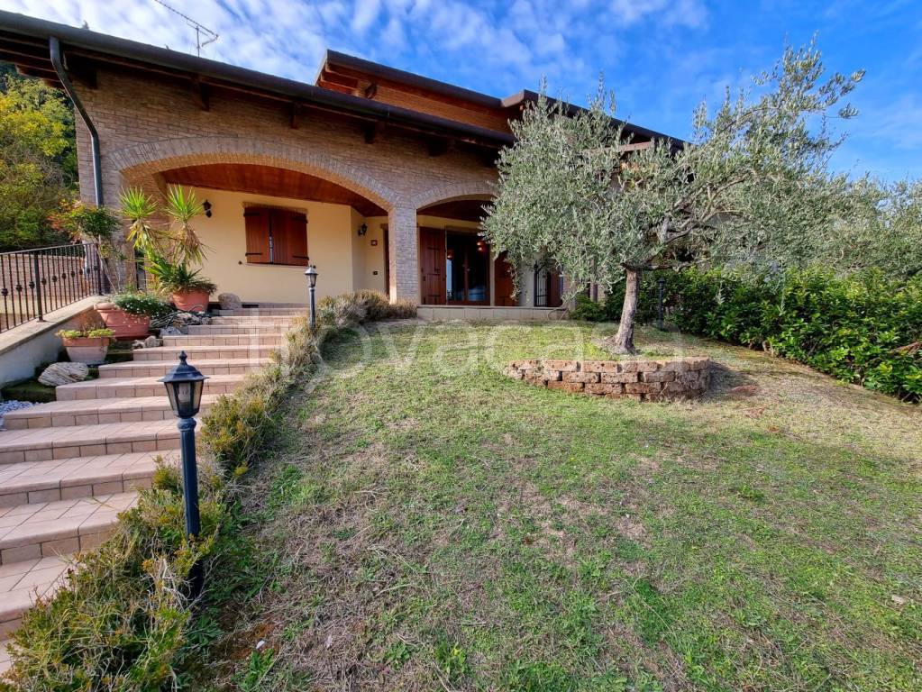 Villa a Schiera in vendita a Montecalvo in Foglia località Ca' Virginia