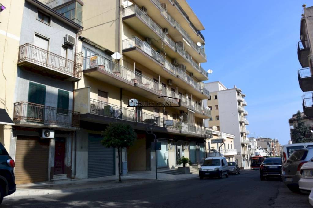 Appartamento in vendita a Corigliano-Rossano viale Regina Margherita, 59